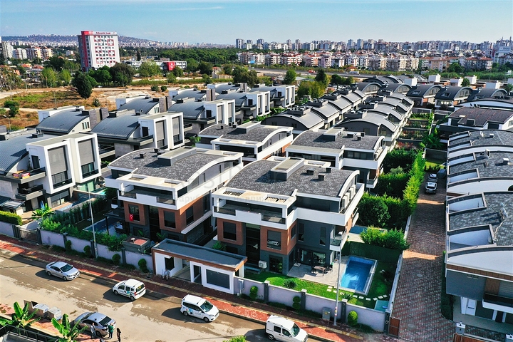 فيلا 5+1 في مولايوسوف - حي أنطاليا 