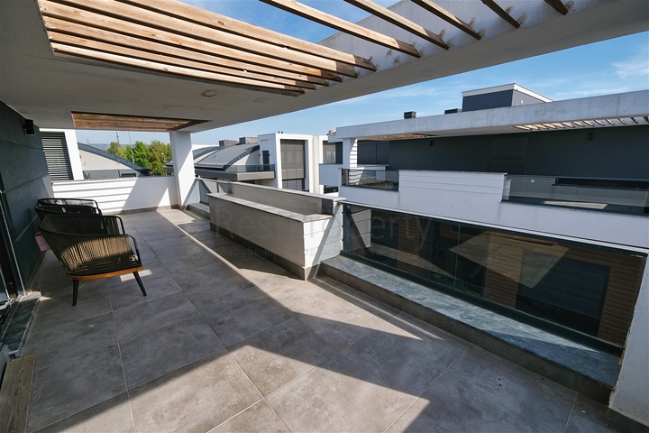 فيلا 5+1 في مولايوسوف - حي أنطاليا 