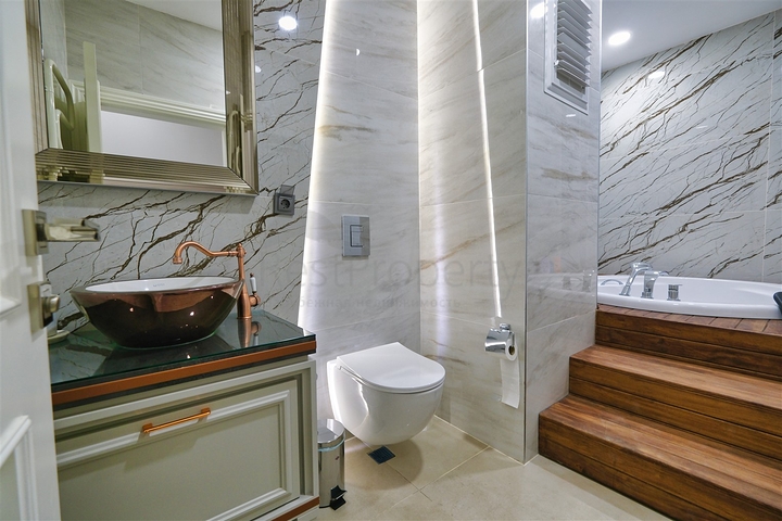 فيلا 5+1 في مولايوسوف - حي أنطاليا 