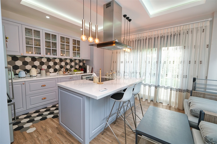 فيلا 5+1 في مولايوسوف - حي أنطاليا 