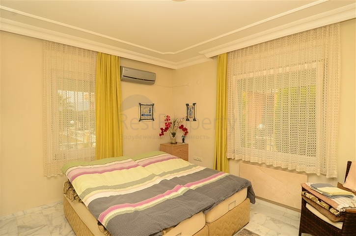 فيلا مع مسبح في محمودلار