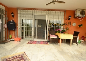 فيلا مع مسبح في محمودلار