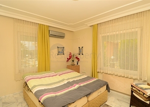 فيلا مع مسبح في محمودلار