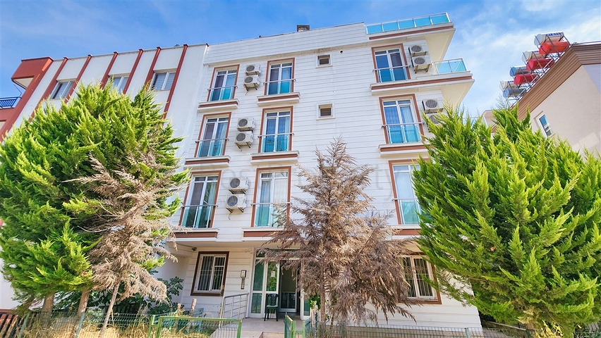 مجمع سكني مع 14 غرفة في منطقة كيبيز-أنطاليا للبيع 