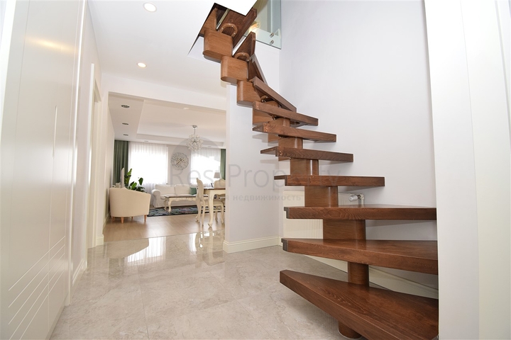 شقة دوبلكس 5 + 1 في الملايوسوف - حي أنطاليا 