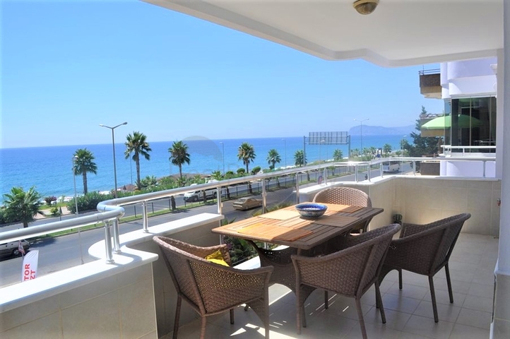 شقق على الساحل الأول في محمودلار