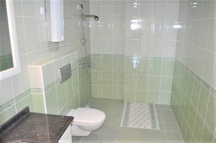 شقق على الساحل الأول في محمودلار