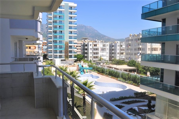 شقق على الساحل الأول في محمودلار