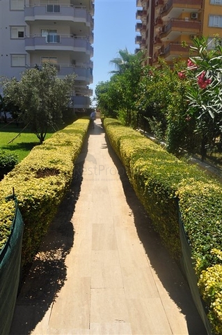 شقق على الساحل الأول في محمودلار