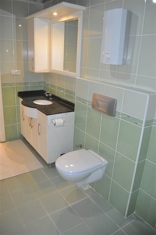 شقق على الساحل الأول في محمودلار