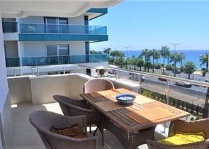 شقق على الساحل الأول في محمودلار