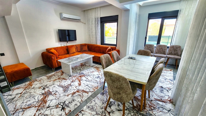 فيلا 4 + 1 في منطقة بيليك أنطاليا 