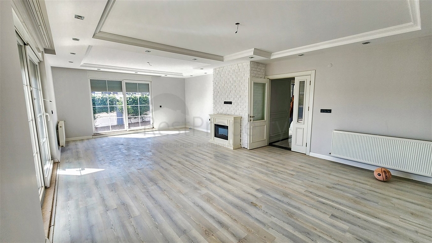 فيلا 5+1 في دوشيمالتي-منطقة أنطاليا 