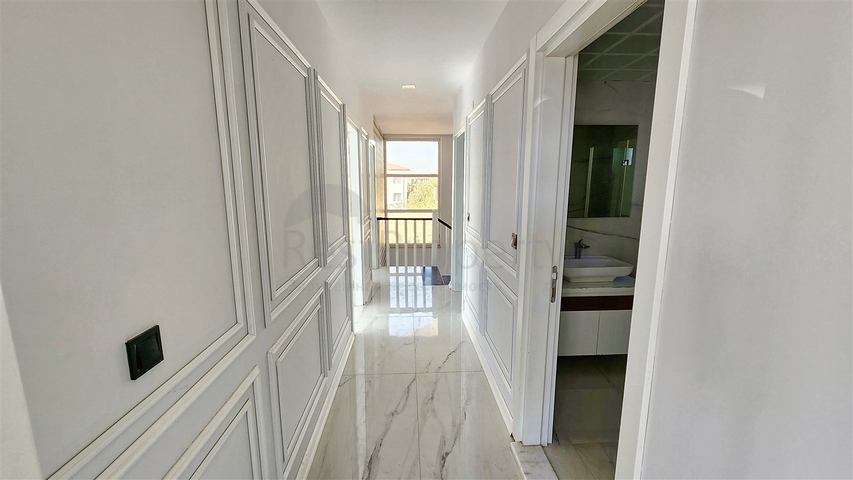 فيلا 5+1 في دوشيمالتي-منطقة أنطاليا 