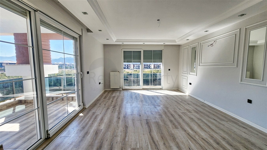 فيلا 5+1 في دوشيمالتي-منطقة أنطاليا 