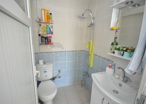 فيلا مفروشة مطلة على البحر 