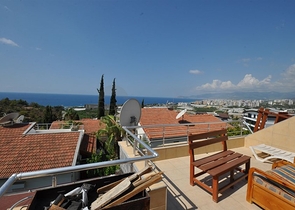 فيلا مفروشة مطلة على البحر 