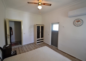 فيلا مفروشة مطلة على البحر 