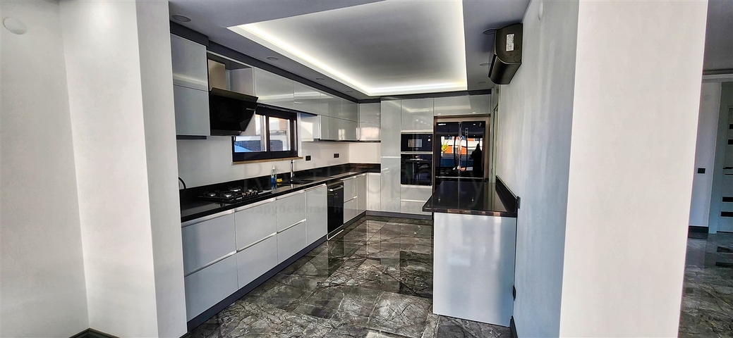 فيلا 5+1 في جوزيلوبا - حي أنطاليا 