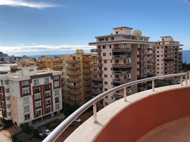 شقة مفروشة 2 + 1 تطل على الجبل والبحر