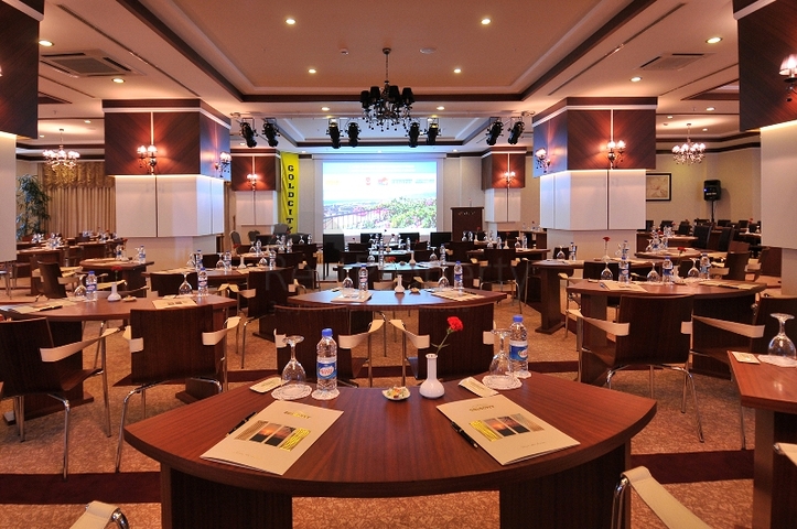 شقة حصرية 2 + 1 من المالك في مجمع سيدي الذهبي