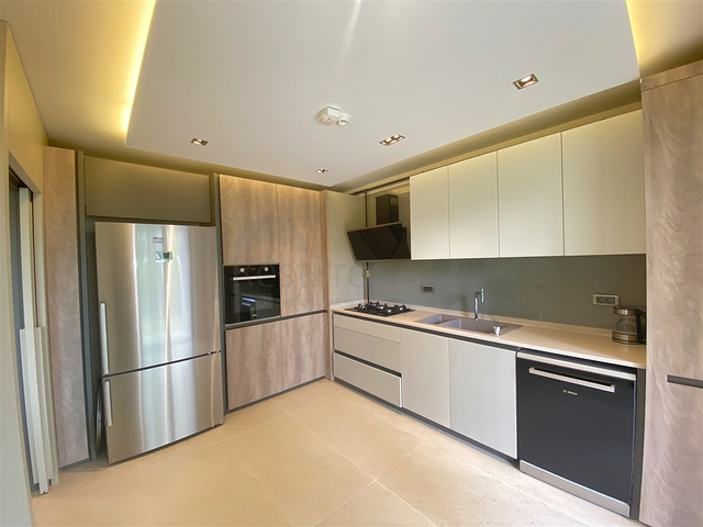 شقة 3 + 1 في حي سيتيلر أنطاليا 