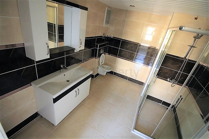 دوبلكس 4 + 1 مع مطبخ منفصل في سيكجيلي