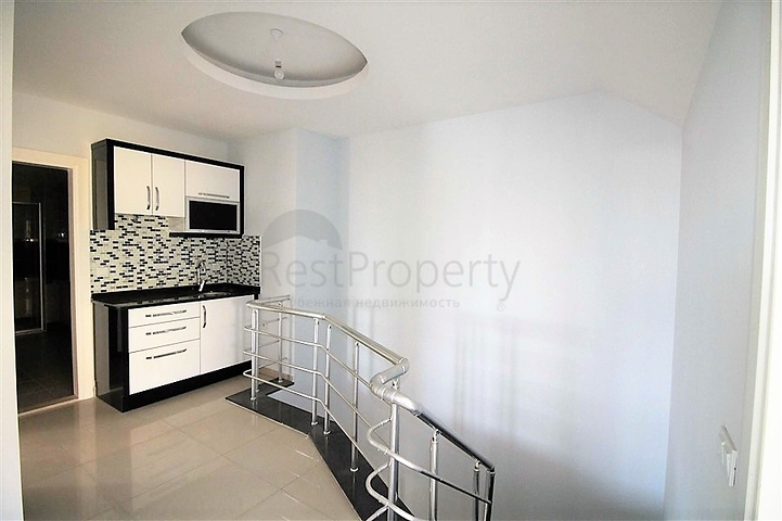 دوبلكس 4 + 1 مع مطبخ منفصل في سيكجيلي