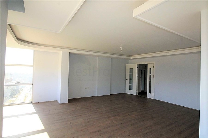 دوبلكس 4 + 1 مع مطبخ منفصل في سيكجيلي