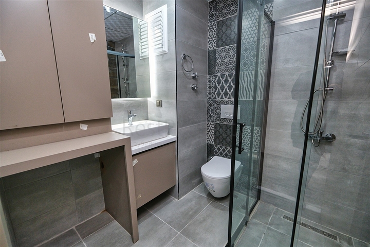 مشروع استثماري في منطقة ألتينوفا-أنطاليا الصغيرة 