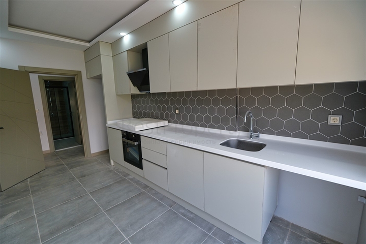 مشروع استثماري في منطقة ألتينوفا-أنطاليا الصغيرة 