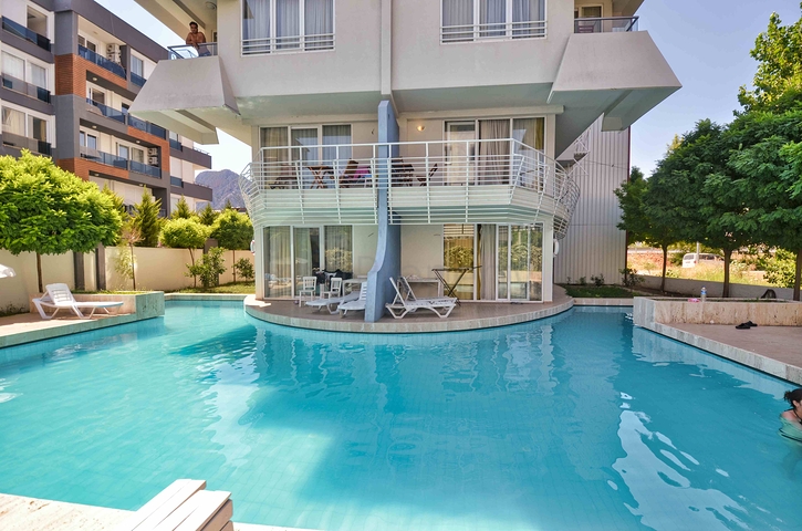 شقة 2+2 في حي البرسيمون-أنطاليا 