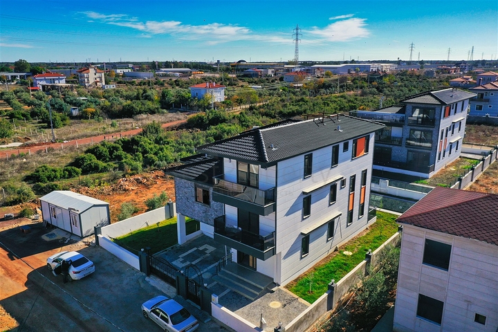 فيلا 5+1 في دوشيمالتي-منطقة أنطاليا 