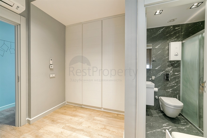 شقة 4 + 1 في حي إرمينيك أنطاليا 