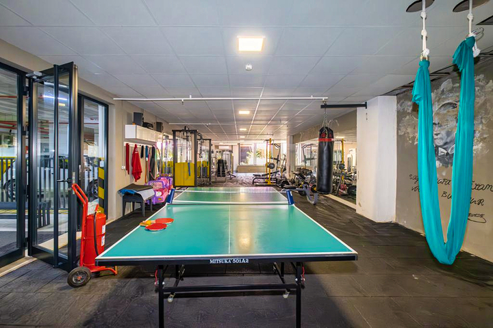 شقة 4 + 1 في حي إرمينيك أنطاليا 