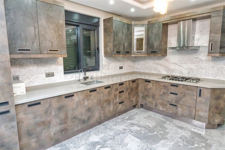 فيلا 7+1 في أيدينليك - حي أنطاليا 