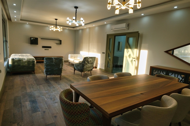 فيلا 7+1 في أيدينليك - حي أنطاليا 