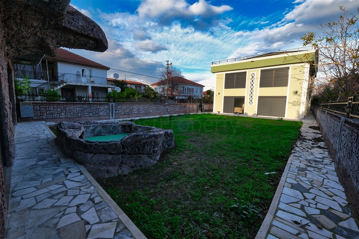 فيلا 7+1 في أيدينليك - حي أنطاليا 