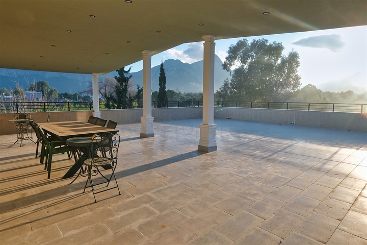 فيلا 7+1 في أيدينليك - حي أنطاليا 