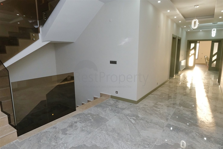 فيلا 7+1 في أيدينليك - حي أنطاليا 