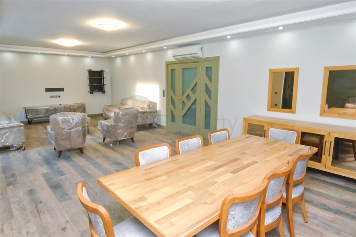 فيلا 7+1 في أيدينليك - حي أنطاليا 