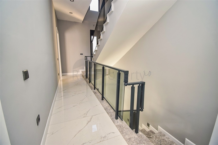 فيلا 3 + 1 في حي ارمينيك انطاليا 