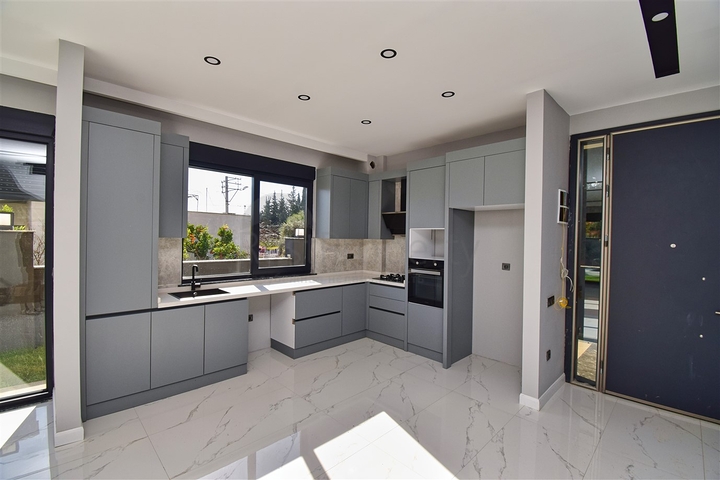 فيلا 3 + 1 في حي ارمينيك انطاليا 