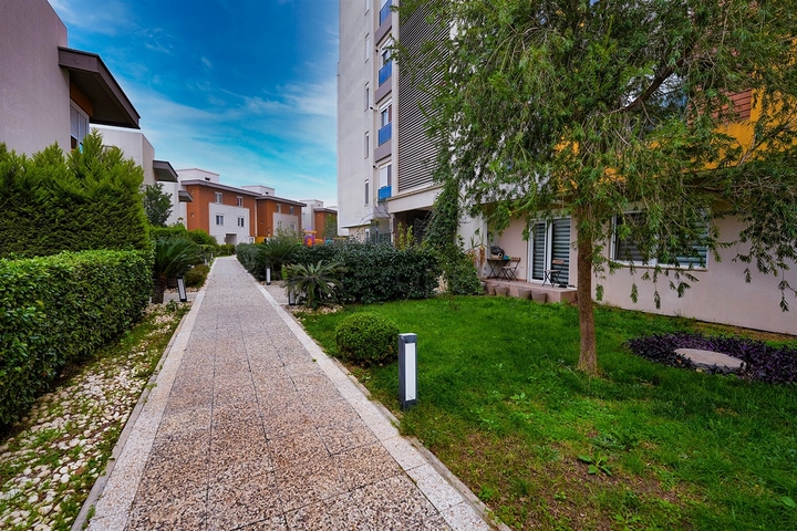 شقة 2 + 1 في منطقة لارا أنطاليا