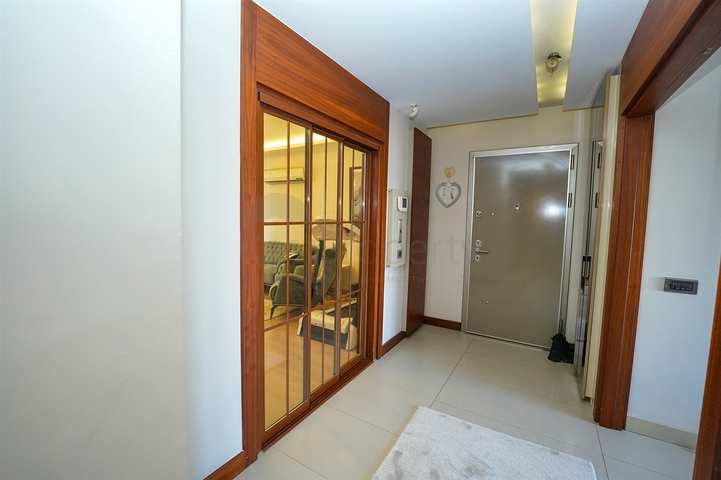 شقة 2 + 1 في منطقة لارا أنطاليا