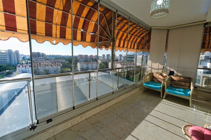 شقة دوبلكس 4 + 2 في حي سيتيلر أنطاليا 