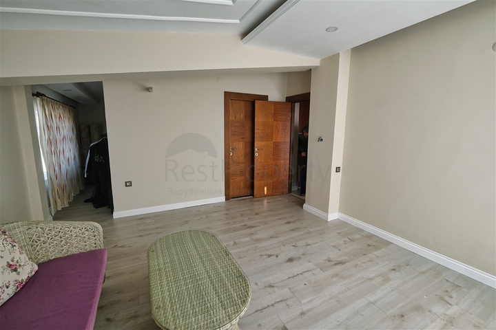 شقة دوبلكس 4 + 2 في حي سيتيلر أنطاليا 