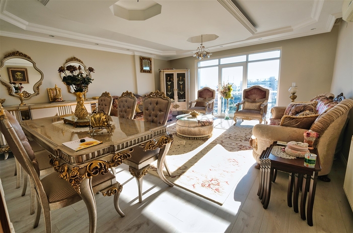 شقة دوبلكس 4 + 2 في حي سيتيلر أنطاليا 