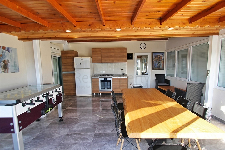 شقة دوبلكس 5 + 2 في كاجلايان - حي أنطاليا 