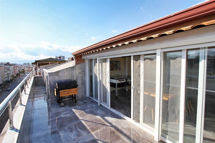 شقة دوبلكس 5 + 2 في كاجلايان - حي أنطاليا 